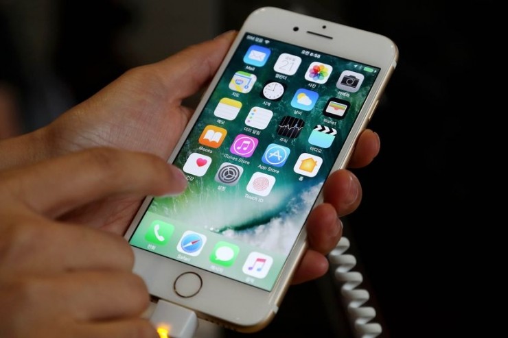 iPhone 8要用OLED屏？但供應(yīng)商沒準(zhǔn)備好 ！