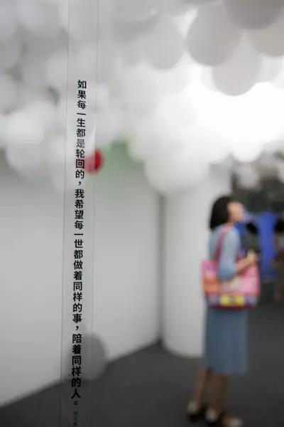 展覽里的這些文案，比藝術(shù)品還好看。