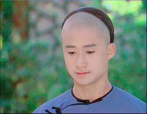 潮水退去后，我想換個角度看《戰(zhàn)狼2》